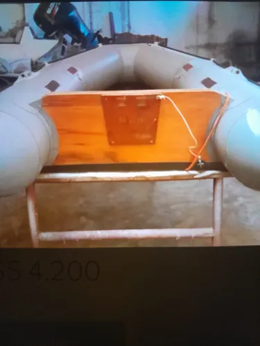 Bote Inflable Imega De Hypalon,motor Yamaha 2 Hp