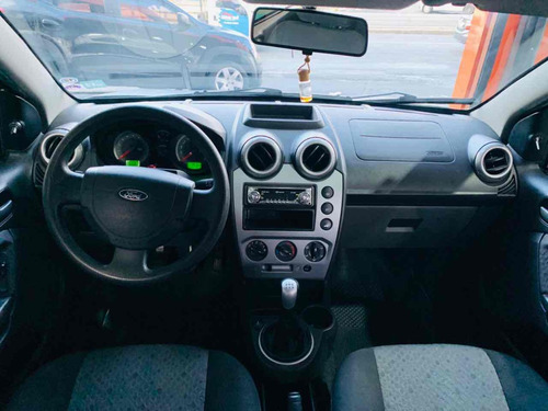 Ford Fiesta 1.6 MPI CLASS HATCH 8V FLEX 4P MANUAL