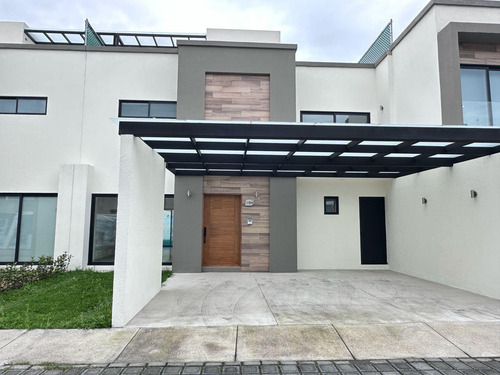 Casa En Renta En Metepec
