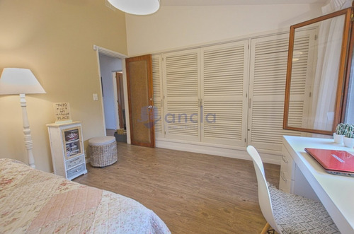 Casa En Venta - Playa Mansa- Ref: 1167