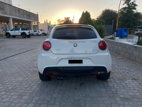 Alfa Romeo Mito 1.4 Distinctive T 155cv