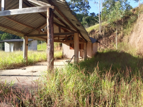 Terreno Com Área De 1.500 M2 Ao Lado Da Represa Em Salesópolis