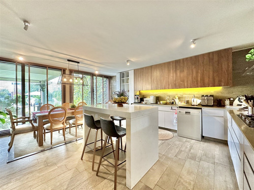 En Condominio: Los Bravos / Craighouse