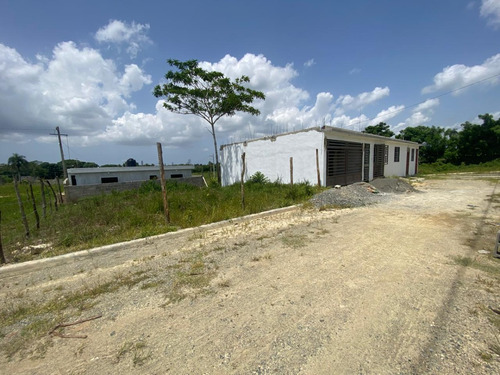 Solares En Residencial Cerrado Con Todos Los Servicios.