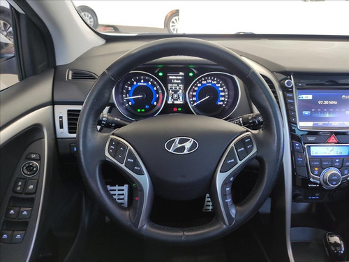 Imagem 9 de 12 de I30 1.8 Mpi 16v Gasolina 4p Automatico