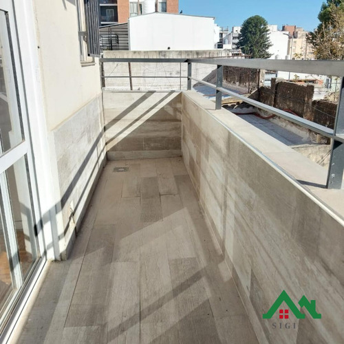 Imagen 25 de 28 de Departamento Piso Entero, De 3 Dormitorios Y Balcón En Venta En Nueva Córdoba.