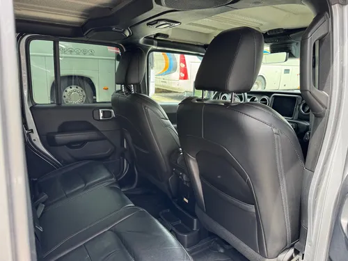 Jeep Wrangler 3.7 Unlimited Sahara 3.6 4x4 At