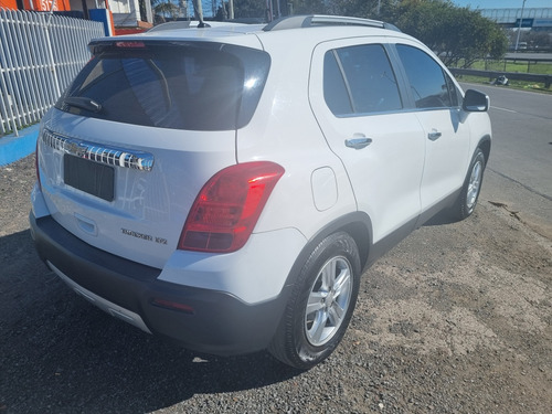 Imagen 8 de 15 de Chevrolet Tracker 2016 1.8 Ltz Fwd Mt 140cv