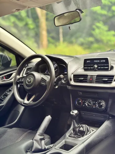 Mazda 3 2.0 Prime