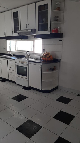 Departamento En Venta - 2 Dormitorios 1 Baño - Cochera - 72mts2 - Saavedra