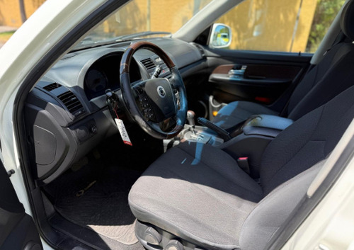 Ssangyong Rexton Aut 2015