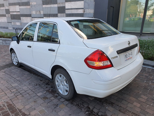 Imagen 7 de 12 de Nissan Tiida 1.6 Drive Sedan Mt 2015