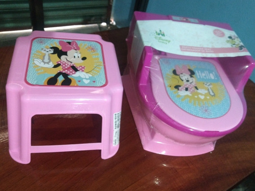 Kit Bañito Entrenador Y Banquito Minnie Licencia Disney (Usado)