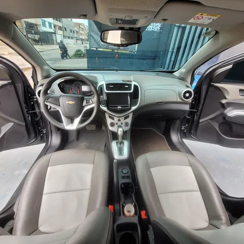 Chevrolet Sonic 1.6 Lt 5 p