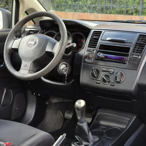 Nissan Tiida 1.6 Miio Mt Full Equipo Financiamos
