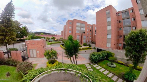 Apartamento En Portales Del Norte Rah Co: 21-484