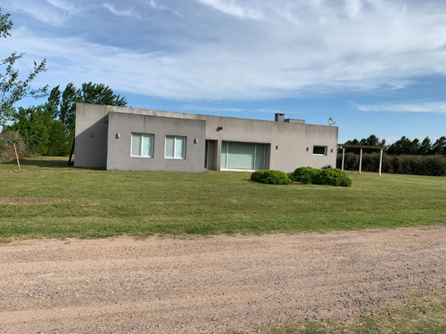 Venta De Casa En Barrio El Espinillo, Lujan