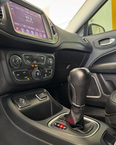 Jeep Compass 2.0 4x2 Flex 16V Aut.