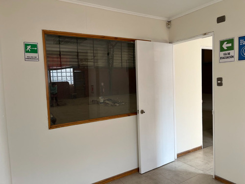 Bodega Caupolicán / Lautaro, A 1,8 Km Américo Vespucio