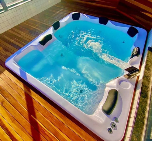 Spa 7 Lugares Completo Com Aquecedor, Cromoterapia E Ozônio