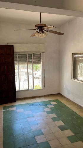 Imagen 2 de 9 de Casa De 2 Dormitorios En La Paz. Cw188868