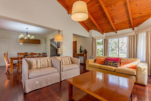 Imagen 3 de 30 de Venta Casa Kentucky Club De Campo Funes - Gazze