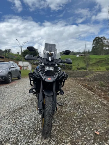 Vstrom 1050xt Negra ( Edición Limitada)