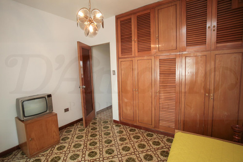 Casa En Venta En 3 Plantas En Belgrano R