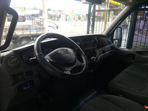 Iveco Daily 35s14 Ano 14 Com Bau Refrigerado
