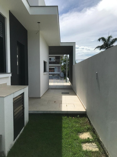 Casa À Venda Em Cachoeira Do Bom Jesus - Ca007410