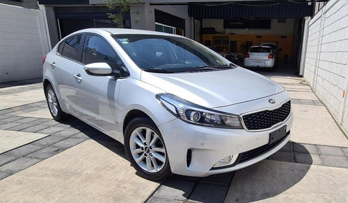 Imagen 7 de 11 de Kia Forte 2018