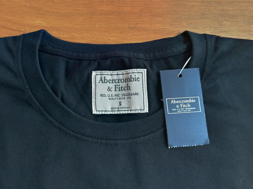 Imagem 3 de 7 de Camiseta Abercrombie&fitch Masc. Original Bordada Orlando
