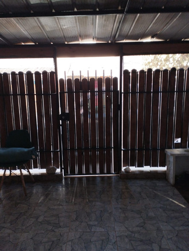 Limache - Se Vende Casa En Andres Bello, 2d Y 1b