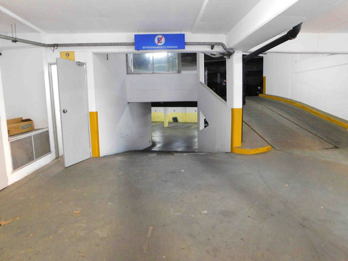Imagen 3 de 17 de Venta De Cochera Cubierta En Villa Devoto