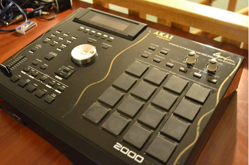 Akai Mpc 2000 Xl Customizada