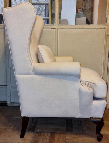 Sillon Bergere Estilo Reina Ana Con Riñonera De Lingue (Usado)