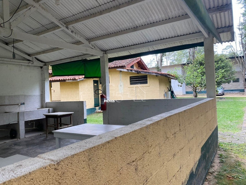Imagem 12 de 20 de Salão Comercial - Jundiaí Estrada Que Vai Para Jarinú, Próximo Aos Restaurantes Do Circuito Das Frutas Excelente Imóvel Para Atividade Gastronômica - Gl00056 - 70784705