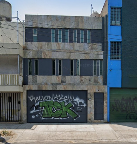Sk09 Remate Bancario Casa En Av. Cristóbal Colón 2494, Colón, Guadalajara