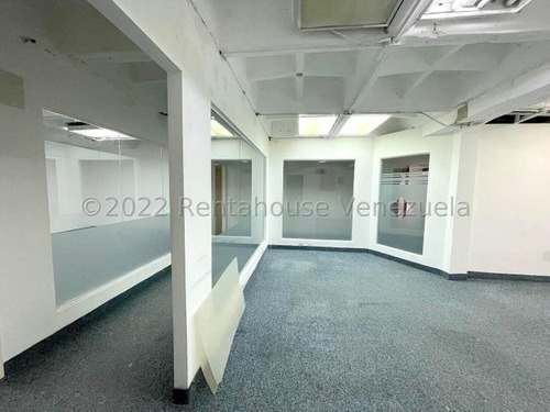 Imagen 11 de 14 de Oficina En Alquilerchuao 22-19082 Renta House Los Samanes