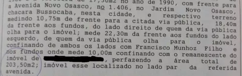 3 Casas E 1 Salão Comercial A Venda