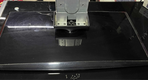 Imagen 1 de 2 de Base De Mesa Para Polaroid Ptv4700lcd