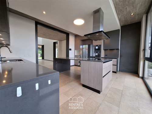 Venta Casa En Condominio - Av. La Dehesa