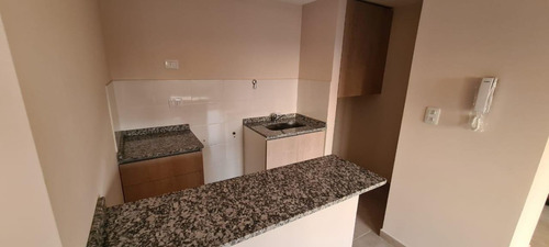 Imagen 5 de 8 de Hermoso Departamento 2 Ambientes A Estrenar Con Cochera