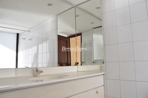 Departamento En Venta De 4 Dorm. En Vitacura