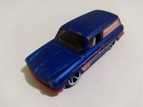 Hot Wheels Custom '69 Volkswagen Squareback 2015 Azul Rojo