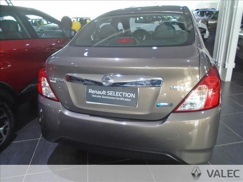 Nissan Versa 1.6 16v Flexstart Sl