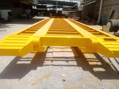 Venpol Lowboy Cuello Desmontable 4 Ejes Cap 80ton 2024