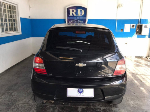 Imagem 10 de 13 de Chevrolet Agile 1.4 Mpfi Ltz 8v Flex 4p Manual 2013 Preto