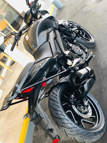 Imagen 4 de 5 de Bajaj Dominar 400