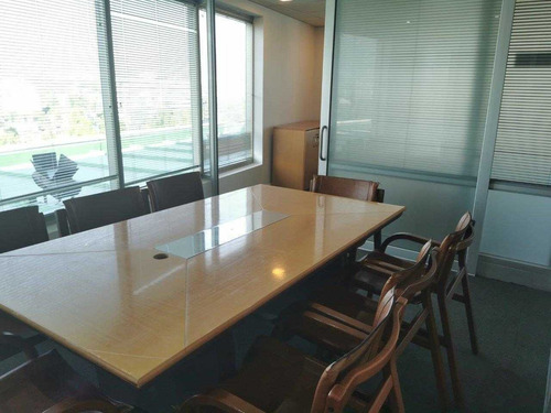 Jardín Del Este. Oficina Cuatro Privados. Se Arrienda